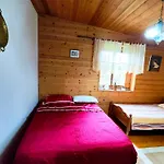 캠프장 Late Nature House Gjirokaster *