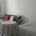 캠프장 Late Nature House Gjirokaster