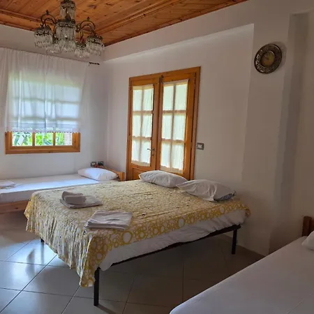 Late Nature House Gjirokastër