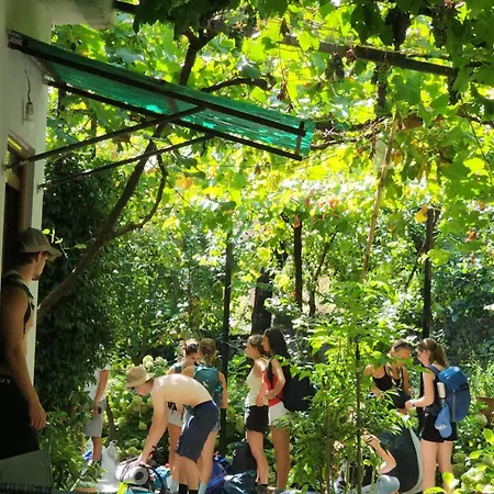 Late Nature House Campingplatz